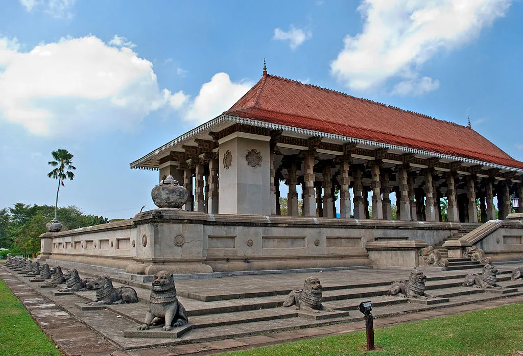 Arrive at Colombo and further to Kandy, Complete the Basic Chores — Day 1